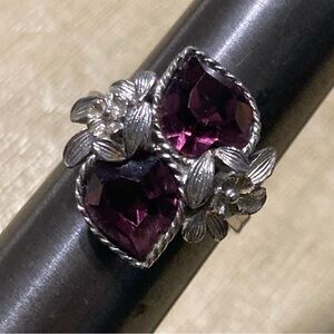 Sarah Coventry “Love Story” Vintage 1973 Purple Duo Hearts Silver Ring Adjustabl